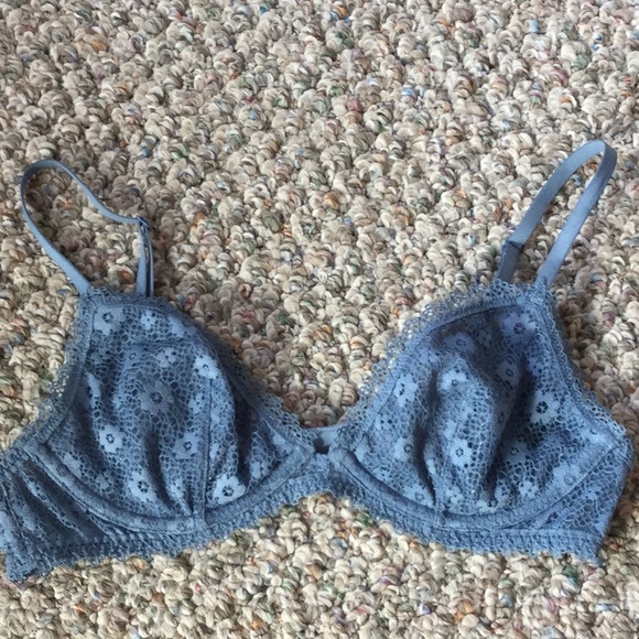 Victoria's Secret Other - Victoria’s Secret bra sz Sm